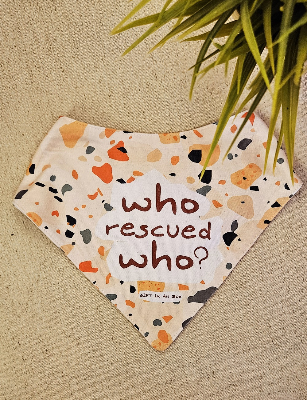 Who Rescued Who Φουλάρι Σκύλου